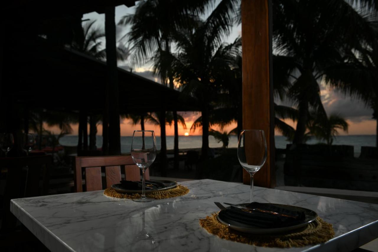 Casa Del Jaguar Beach Hotel อิสลามูเฮเรส ภายนอก รูปภาพ